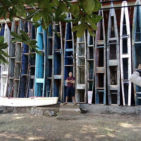 Froggies Divers Bunaken Exterior photo